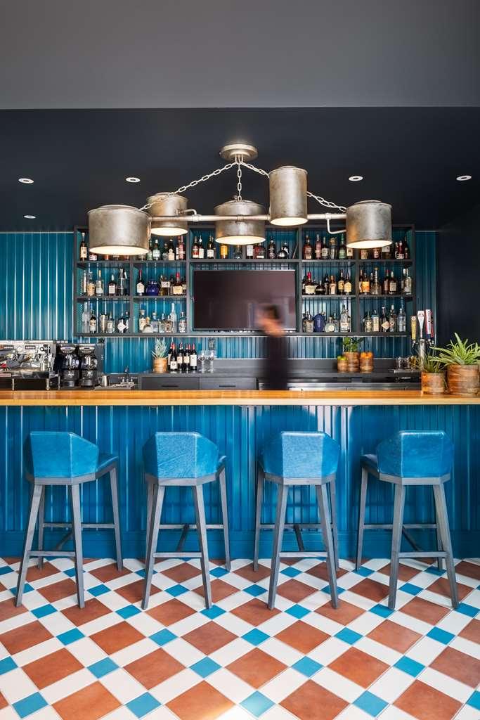 מרסד El Capitan Hotel מסעדה תמונה